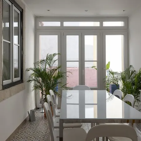 Master Deco Gem In Bairro Alto דירה ליסבון